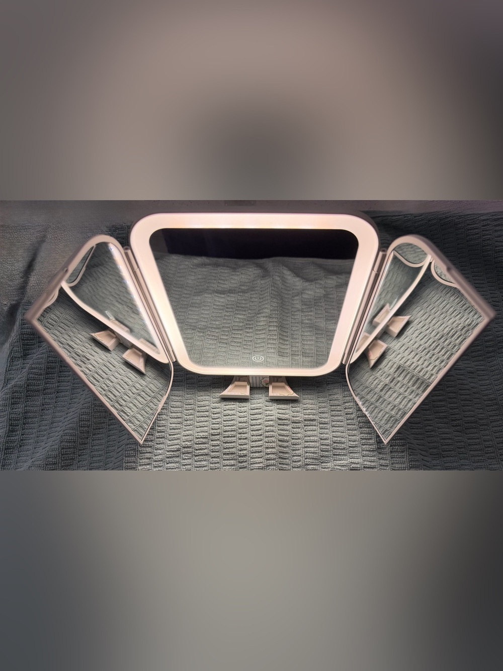 ✨New✨LED 3 Way Travel Mirror (3 Lighting Options!) - Picture 8 of 10